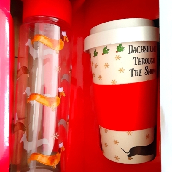 Milly Green Dachshund Dog Christmas Drinks Bottle And Travel Mug Set New - Picture 2 of 3